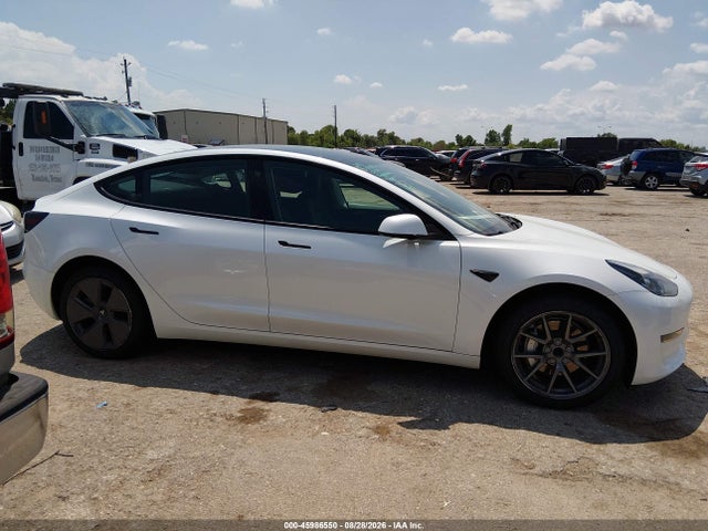 Продаж на аукціоні авто 2023 Tesla Model 3 Rear-wheel Drive, vin: 5YJ3E1EA8PF570703, номер лоту: 45986550