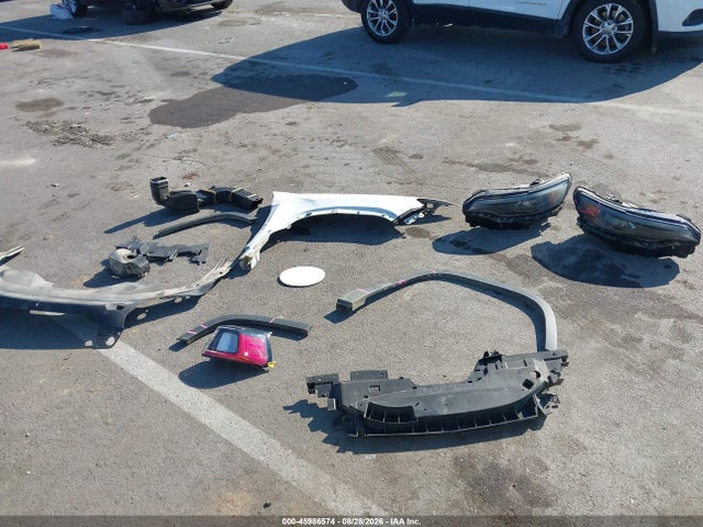 45986574 :رقم المزاد ، 1C4PJLCB6KD312913 vin ، 2019 Jeep Cherokee Latitude Fwd مزاد بيع
