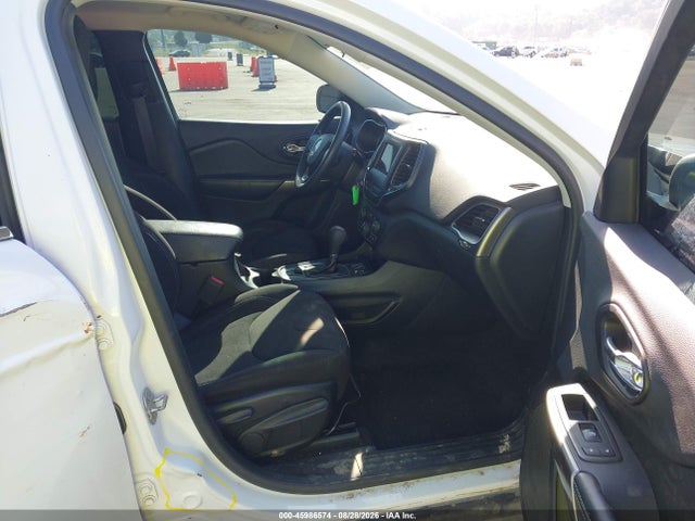 45986574 :رقم المزاد ، 1C4PJLCB6KD312913 vin ، 2019 Jeep Cherokee Latitude Fwd مزاد بيع