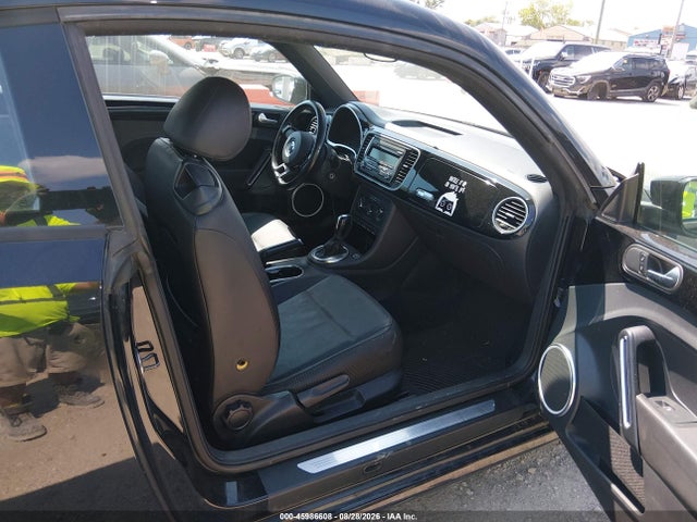 2012 Volkswagen Beetle 2.5l მანქანა იყიდება აუქციონზე, vin: 3VWJP7AT4CM610886, აუქციონის ნომერი: 45986608