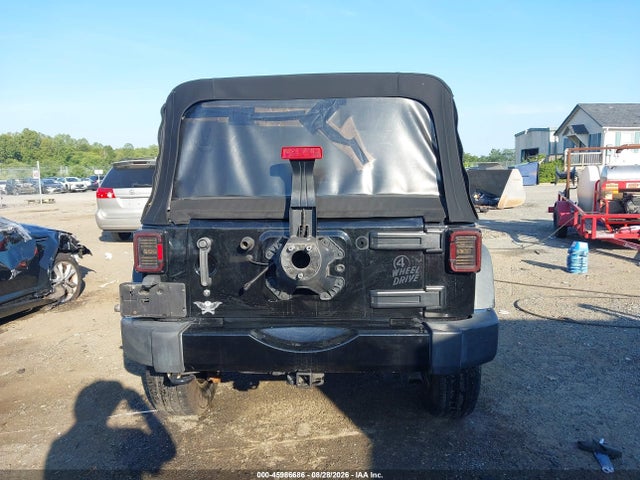 45986686 :رقم المزاد ، 1C4BJWDG9GL143067 vin ، 2016 Jeep Wrangler Unlimited Willys Wheeler مزاد بيع