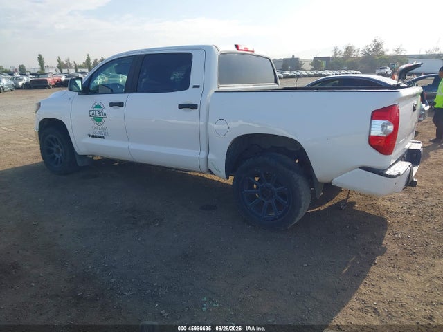 5TFEM5F10KX142950 Toyota Tundra Sr5 4.6l V8