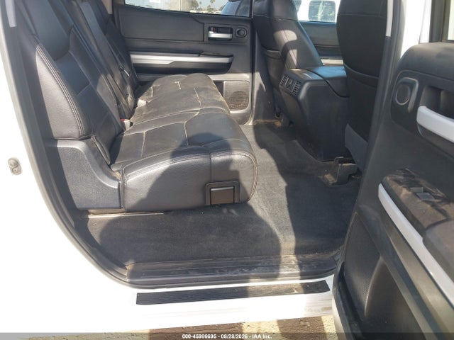 5TFEM5F10KX142950 Toyota Tundra Sr5 4.6l V8