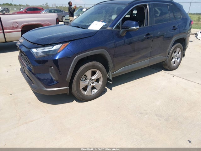 Toyota Rav4 Xle 2023 2T3W1RFV2PW298829 Image 2