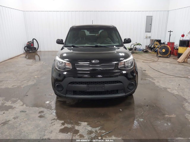 2018 Kia Soul მანქანა იყიდება აუქციონზე, vin: KNDJN2A21J7892186, აუქციონის ნომერი: 45986787