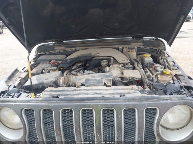 45986832 :رقم المزاد ، 1C4HJXEG8JW156106 vin ، 2018 Jeep Wrangler Unlimited Sahara 4x4 مزاد بيع