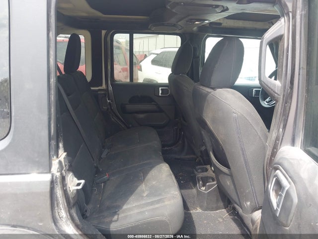 45986832 :رقم المزاد ، 1C4HJXEG8JW156106 vin ، 2018 Jeep Wrangler Unlimited Sahara 4x4 مزاد بيع