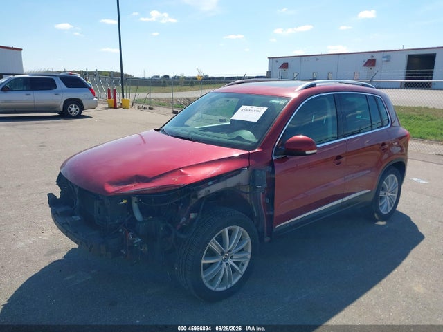 2015 Volkswagen Tiguan Sel მანქანა იყიდება აუქციონზე, vin: WVGBV7AX7FW023520, აუქციონის ნომერი: 45986894