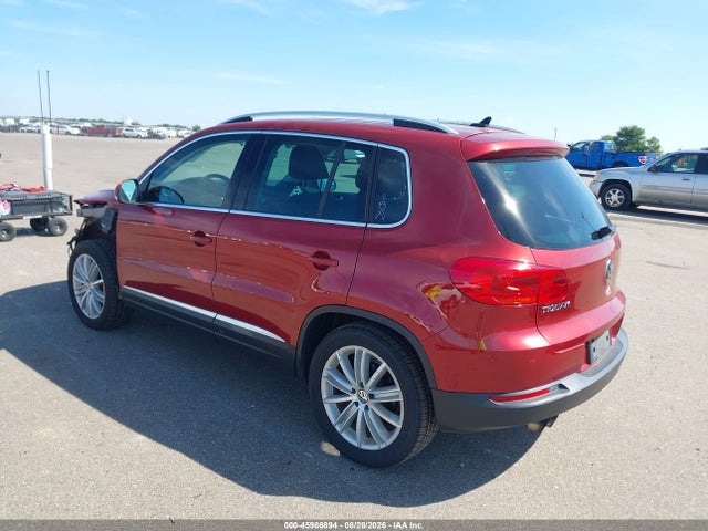 2015 Volkswagen Tiguan Sel მანქანა იყიდება აუქციონზე, vin: WVGBV7AX7FW023520, აუქციონის ნომერი: 45986894