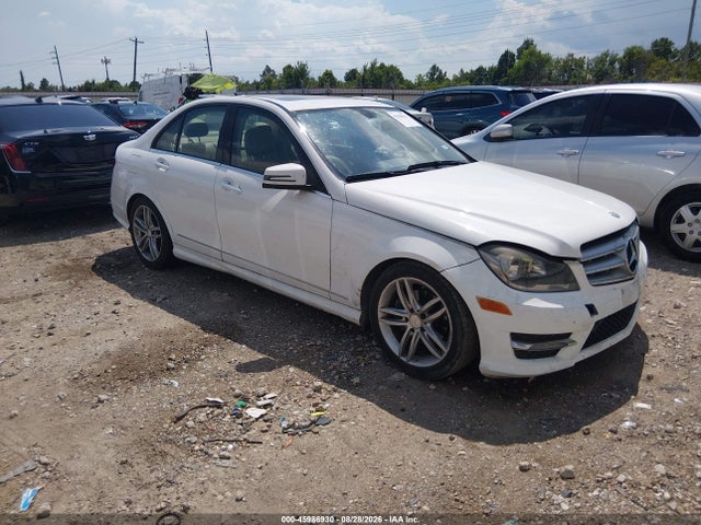 45986930 :رقم المزاد ، WDDGF4HB3DR258658 vin ، 2013 Mercedes-benz C 250 Sport مزاد بيع