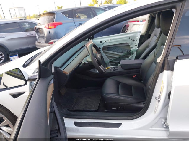 Tesla Model 3 Long Range Dual Motor All-wheel Drive 2022 5YJ3E1EB2NF297375 Image 5