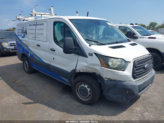 45987013 :رقم المزاد ، 1FTYE1ZM3GKA15557 vin ، 2016 Ford Transit-150 مزاد بيع