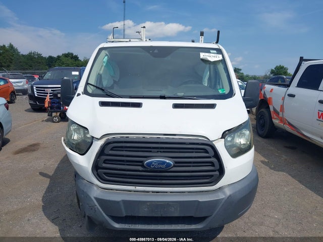 45987013 :رقم المزاد ، 1FTYE1ZM3GKA15557 vin ، 2016 Ford Transit-150 مزاد بيع