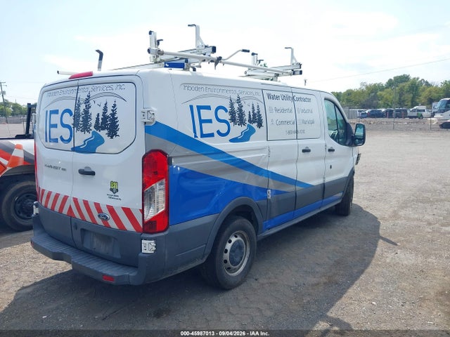 45987013 :رقم المزاد ، 1FTYE1ZM3GKA15557 vin ، 2016 Ford Transit-150 مزاد بيع