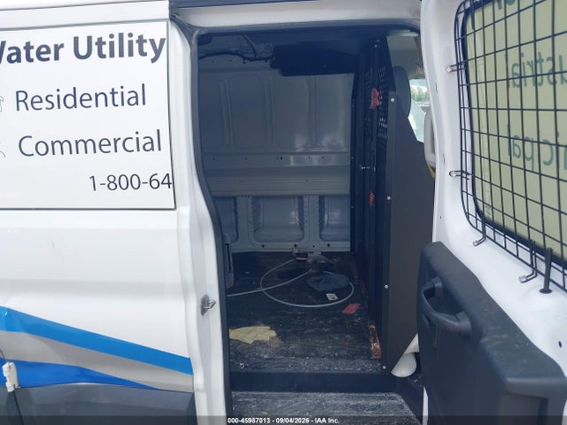 45987013 :رقم المزاد ، 1FTYE1ZM3GKA15557 vin ، 2016 Ford Transit-150 مزاد بيع