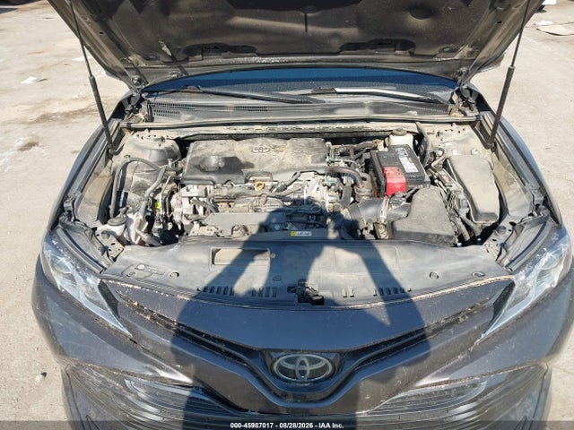 Продаж на аукціоні авто 2018 Toyota Camry Le, vin: 4T1B11HK5JU104684, номер лоту: 45987017