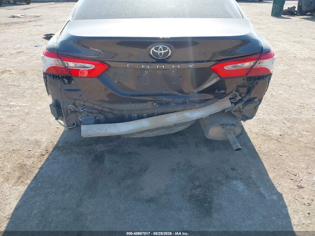 Продаж на аукціоні авто 2018 Toyota Camry Le, vin: 4T1B11HK5JU104684, номер лоту: 45987017
