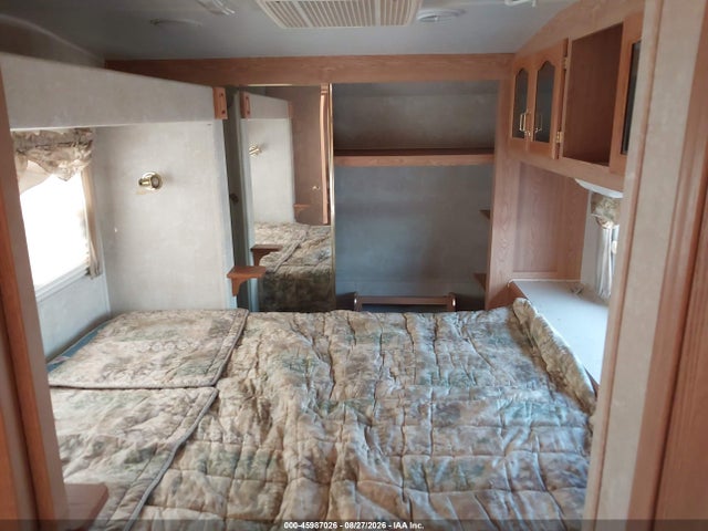 Aukcja sprzedaży 2002 Forest River 32ckt, vin: 4X4FCAH262G078462, numer aukcji: 45987026