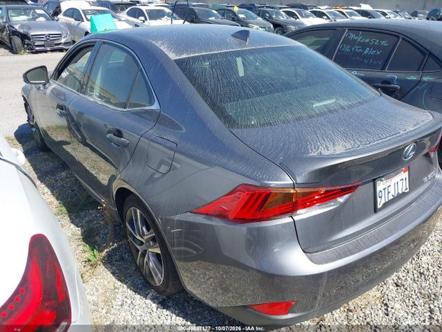 Lexus IS 300 2020 JTHDA1D25L5107955 Image 3