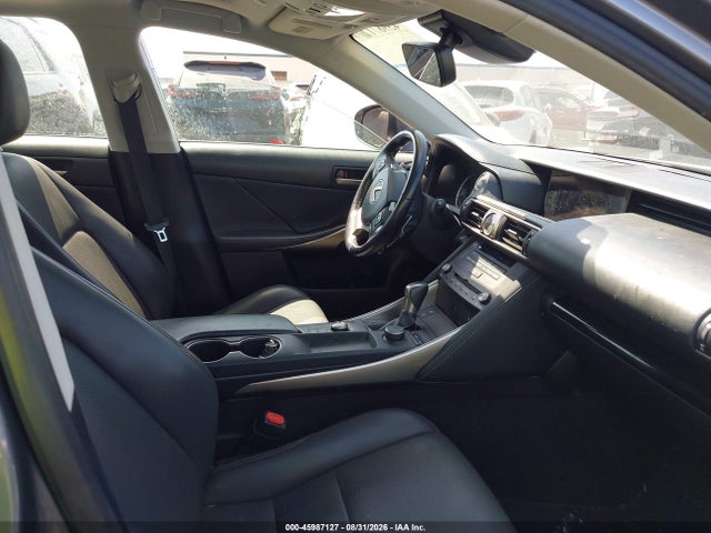Lexus IS 300 2020 JTHDA1D25L5107955 Image 5