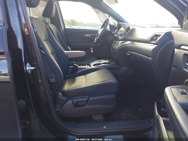Продажа на аукционе авто 2021 Honda Passport Awd Sport, vin: 5FNYF8H27MB038581, номер лота: 45987140