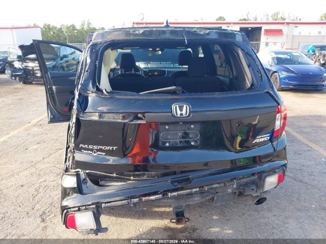 Продажа на аукционе авто 2021 Honda Passport Awd Sport, vin: 5FNYF8H27MB038581, номер лота: 45987140