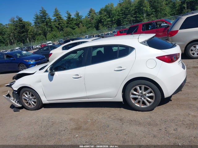 JM1BM1K79G1302467 Mazda Mazda3 I Sport