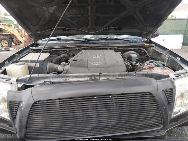 2005 Toyota Tacoma Prerunner V6 მანქანა იყიდება აუქციონზე, vin: 5TEKU72N45Z076892, აუქციონის ნომერი: 45987167
