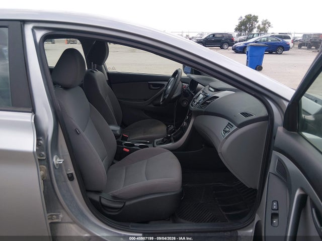 Продаж на аукціоні авто 2015 Hyundai Elantra Se, vin: 5NPDH4AE7FH582878, номер лоту: 45987199