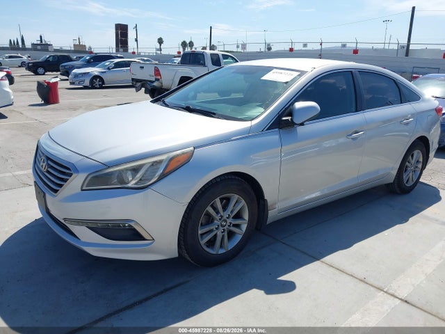 Hyundai SONATA SE 2015 5NPE24AF2FH168034 Image 2