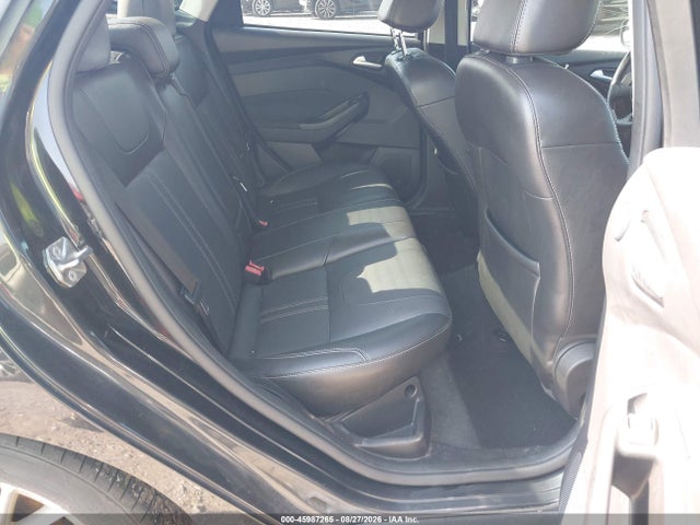 45987265 :رقم المزاد ، 1FADP3J28EL378027 vin ، 2014 Ford Focus Titanium مزاد بيع