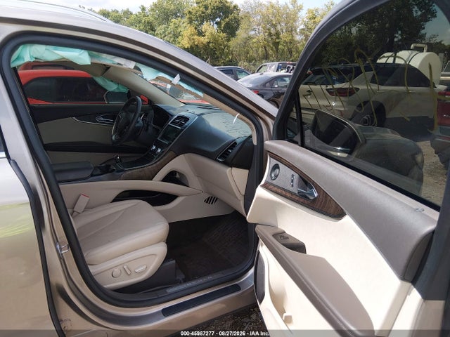 45987277 :رقم المزاد ، 2LMPJ8KP8LBL24966 vin ، 2020 Lincoln Nautilus Reserve مزاد بيع