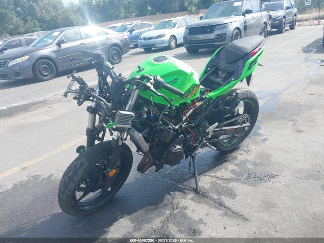 Kawasaki EX400 2023 JKAEXKG14PDAS0487 Image 2