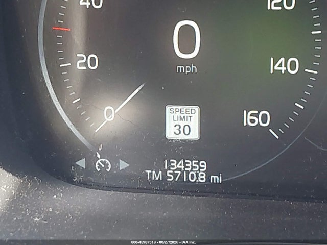 2018 Volvo Xc60 T6 Momentum მანქანა იყიდება აუქციონზე, vin: YV4A22RK4J1046616, აუქციონის ნომერი: 45987319