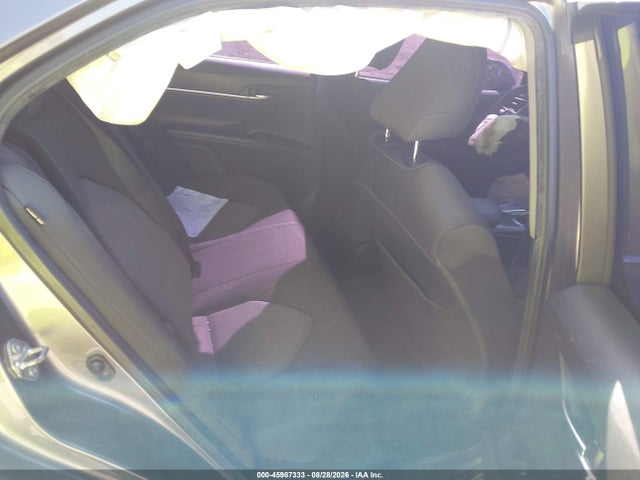 45987333 :رقم المزاد ، 4T1C11AK1LU990598 vin ، 2020 Toyota Camry Le مزاد بيع