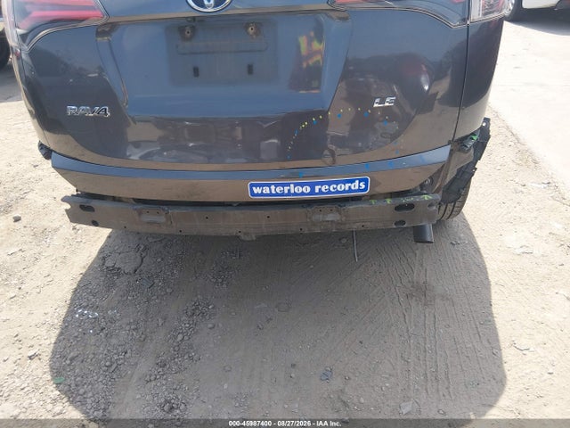 2018 Toyota Rav4 Le მანქანა იყიდება აუქციონზე, vin: JTMZFREV7JJ177011, აუქციონის ნომერი: 45987400