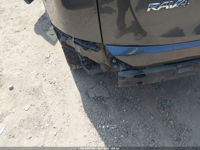 2018 Toyota Rav4 Le მანქანა იყიდება აუქციონზე, vin: JTMZFREV7JJ177011, აუქციონის ნომერი: 45987400