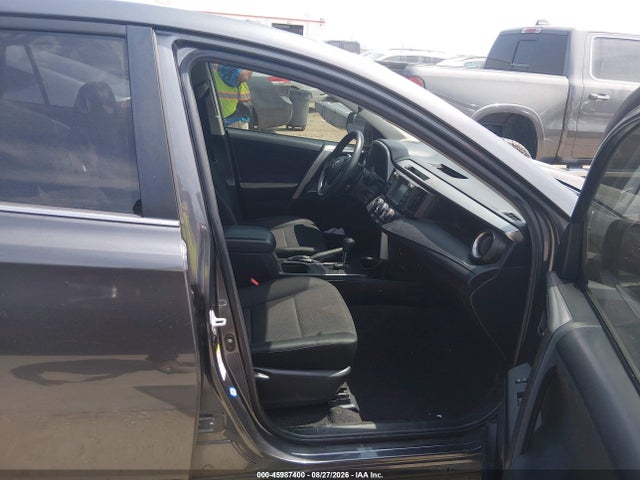 2018 Toyota Rav4 Le მანქანა იყიდება აუქციონზე, vin: JTMZFREV7JJ177011, აუქციონის ნომერი: 45987400