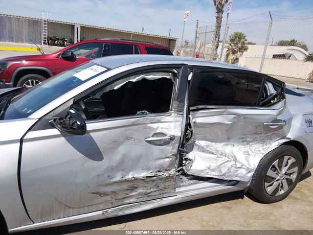 2022 Nissan Altima S Fwd მანქანა იყიდება აუქციონზე, vin: 1N4BL4BV9NN413020, აუქციონის ნომერი: 45987401