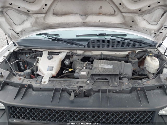 Chevrolet Express 2500 Work Van 2017 1GCWGAFFXH1350197 Image 10