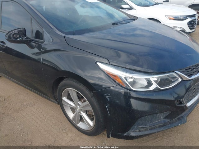 Chevrolet Cruze Ls Auto 2017 1G1BC5SM5H7229959 Image 6