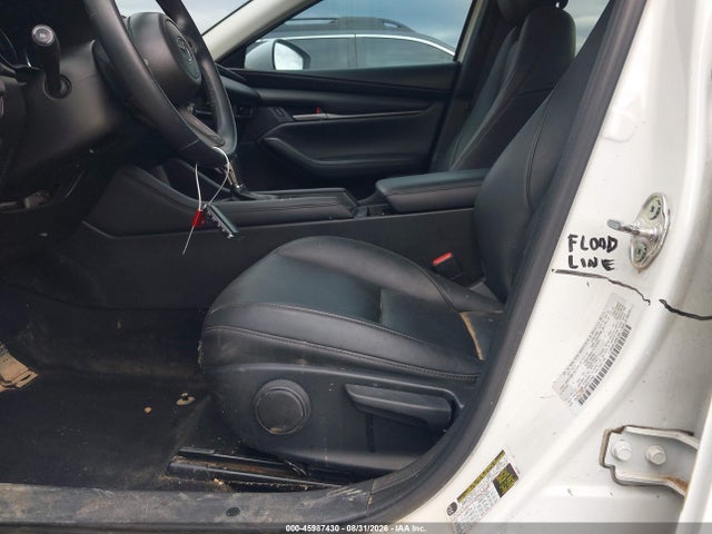45987430 :رقم المزاد ، 3MZBPABL0MM251246 vin ، 2021 Mazda Mazda3 Select مزاد بيع