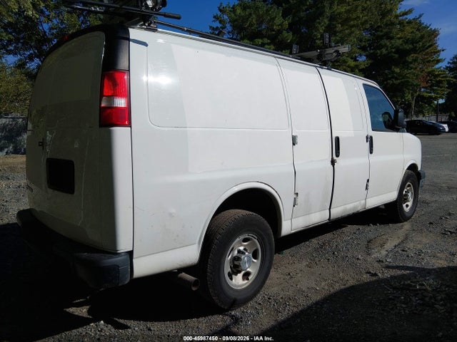 Chevrolet Express 2500 Work Van 2017 1GCWGAFF2H1299293 Image 4