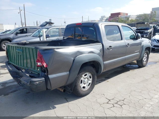 Toyota Tacoma 2014 5TFJX4CN2EX040626 Image 4