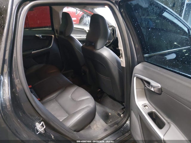 YV4902RMXF2678998 Volvo Xc60 T6 Platinum
