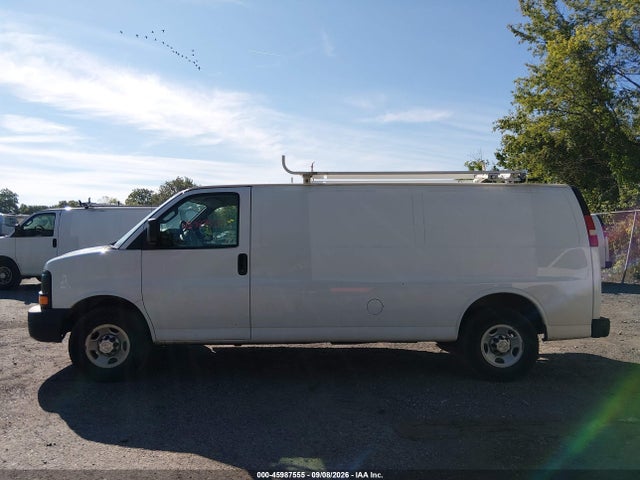Chevrolet Express 2500 Work Van 2016 1GCWGBFF8G1231696 Image 14