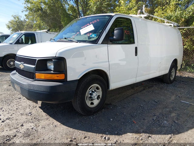 Chevrolet Express 2500 Work Van 2016 1GCWGBFF8G1231696 Image 2
