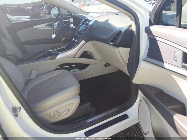 Продажа на аукционе авто 2020 Lincoln Nautilus Standard, vin: 2LMPJ6J92LBL13968, номер лота: 45987562