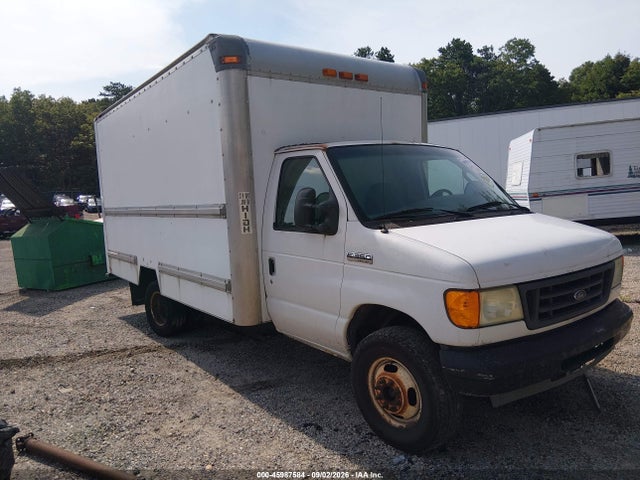 Продажа на аукционе авто 2006 Ford Econoline E350 Super Duty Ctway Van, vin: 1FDSE35L66DA11855, номер лота: 45987584