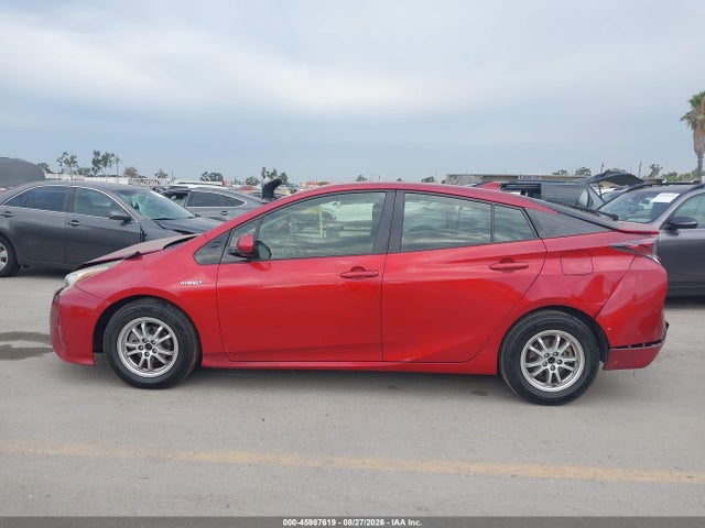 Toyota Prius Three 2018 JTDKARFU3J3067499 Image 14